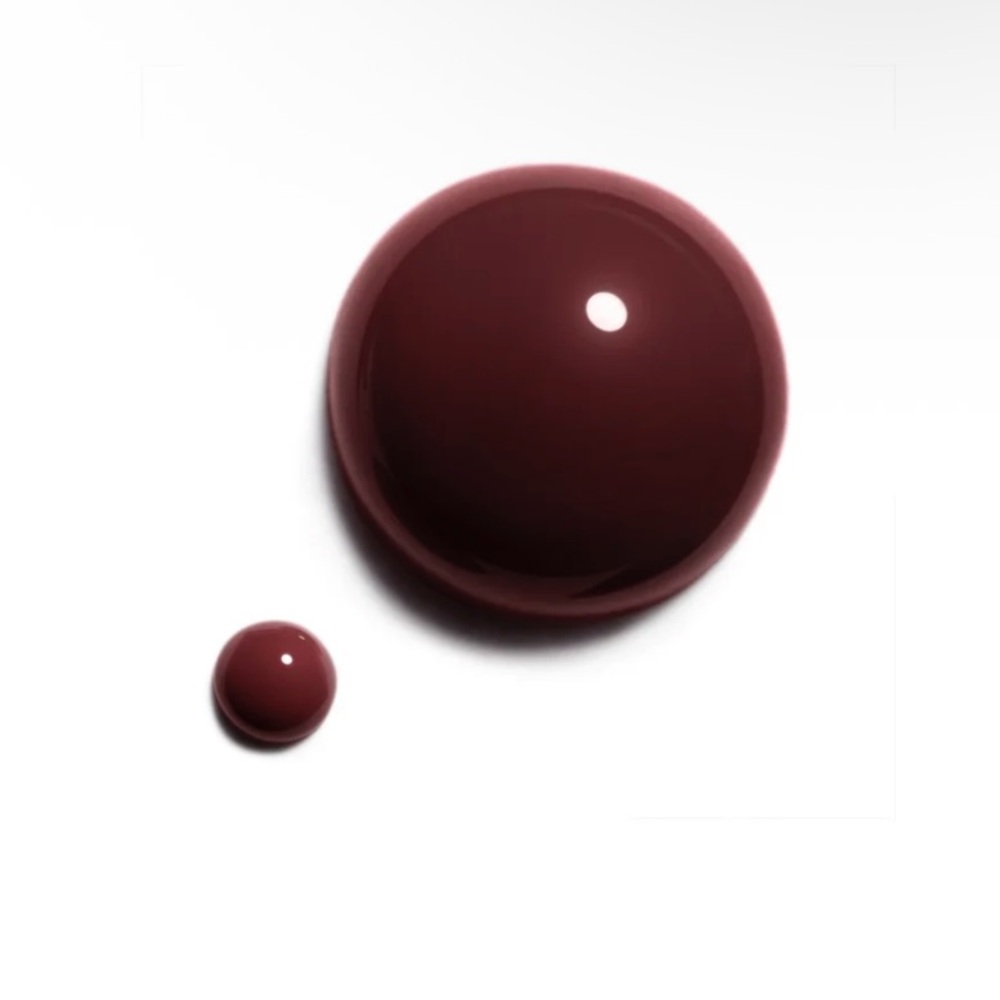 CHANEL Le Vernis Nail Color in Rich Burgundy - Picture 5 of 6
